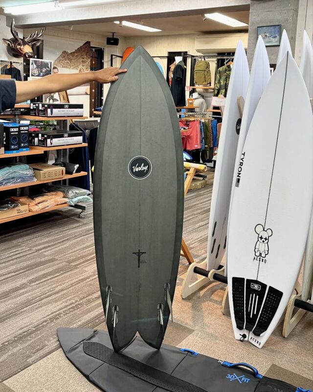 varley surfboard 新作「ATLAS」 | Tyron